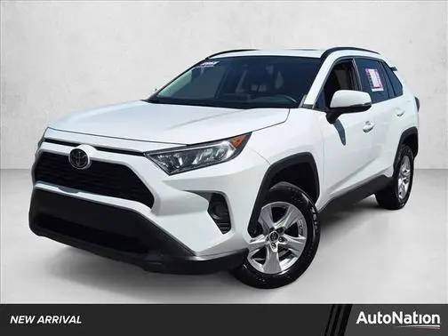 2019 Toyota RAV4 XLE FWD photo