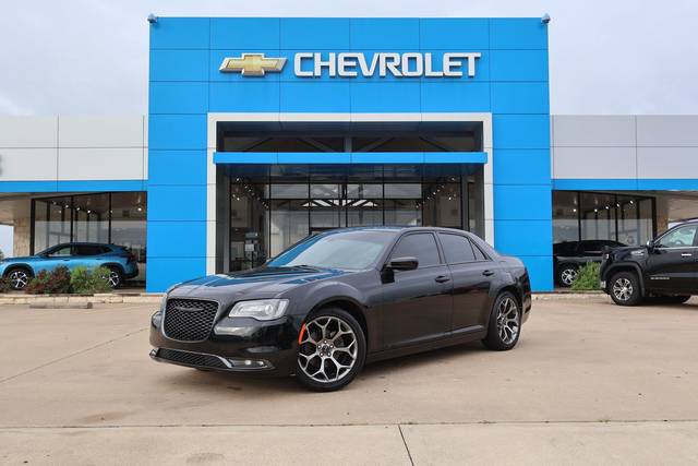 2018 Chrysler 300 300S RWD photo