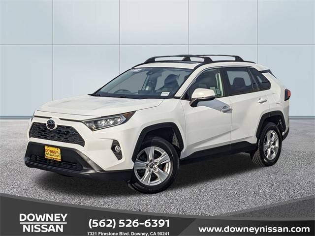 2019 Toyota RAV4 XLE FWD photo