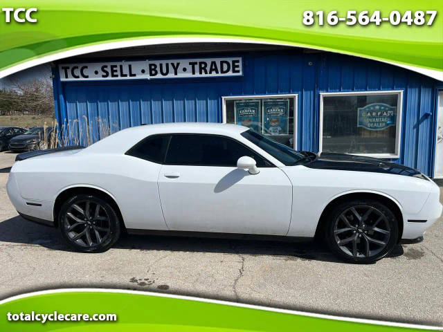 2019 Dodge Challenger SXT RWD photo