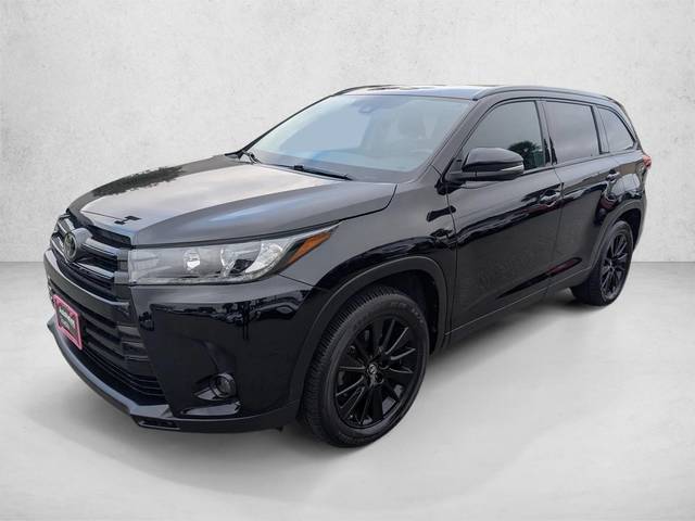 2019 Toyota Highlander SE FWD photo