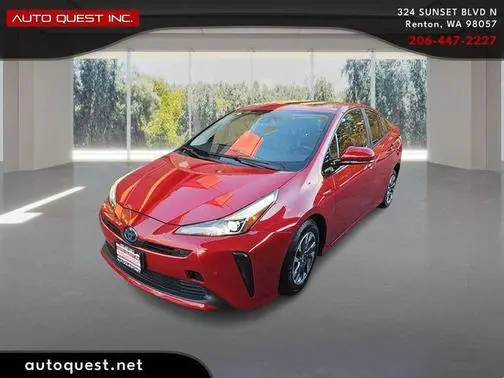 2019 Toyota Prius XLE FWD photo