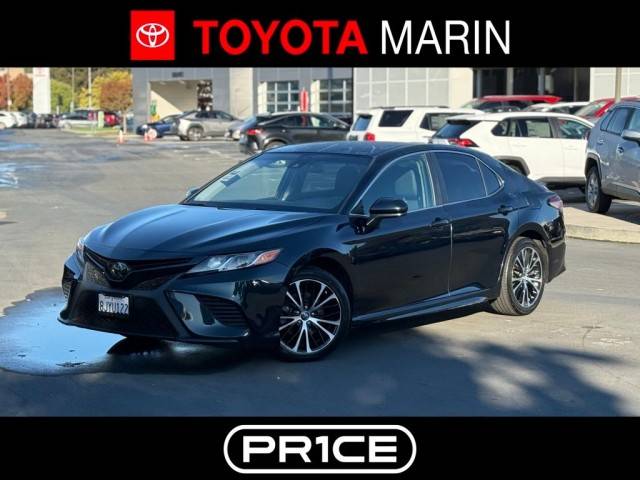 2019 Toyota Camry SE FWD photo
