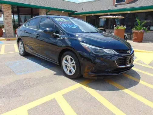 2016 Chevrolet Cruze LT FWD photo
