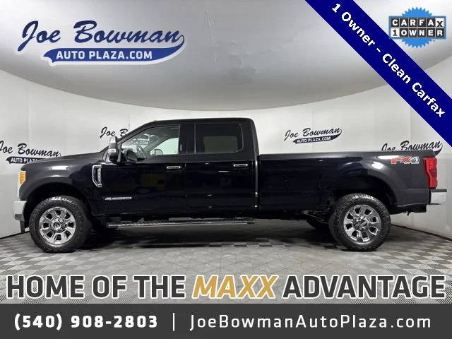 2019 Ford F-350 Super Duty LARIAT 4WD photo