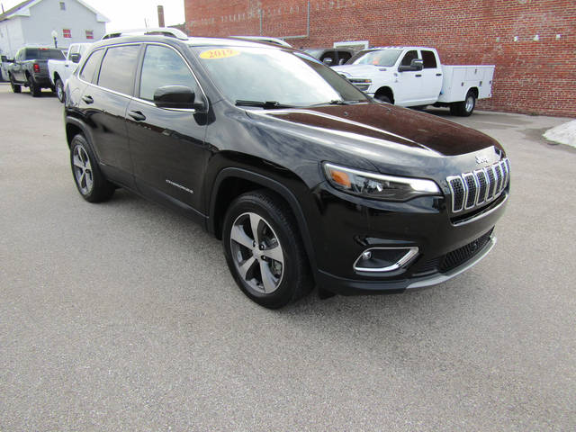 2019 Jeep Cherokee Limited 4WD photo