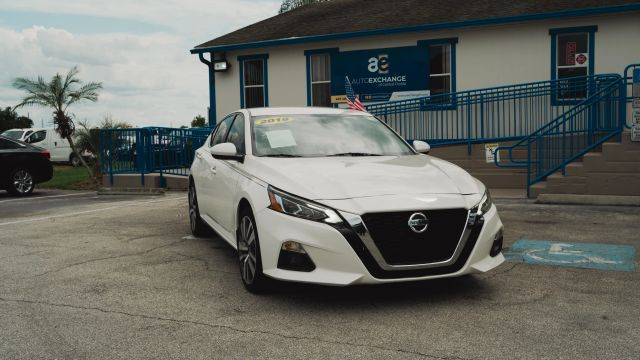 2019 Nissan Altima 2.5 SR FWD photo