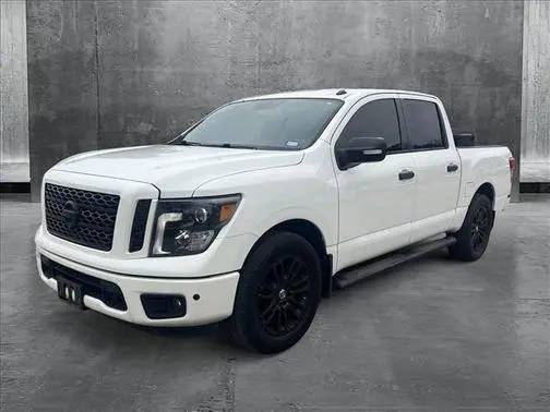 2019 Nissan Titan SV RWD photo