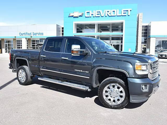 2019 GMC Sierra 2500HD Denali 4WD photo