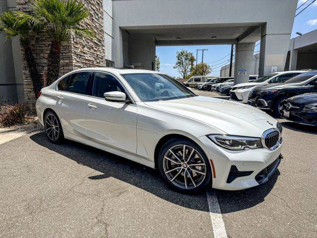 2019 BMW 3 Series 330i RWD photo