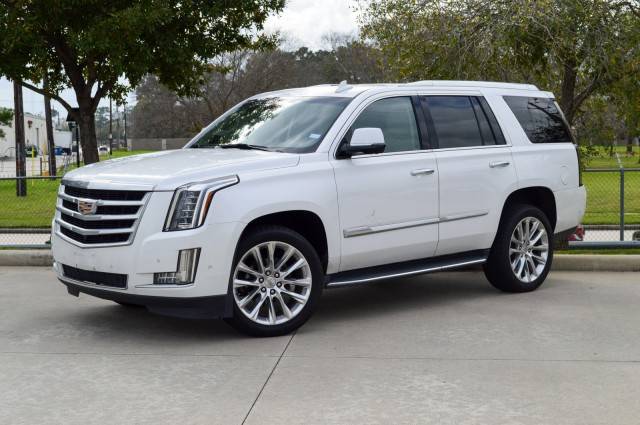 2019 Cadillac Escalade Luxury RWD photo