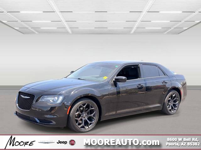 2019 Chrysler 300 Touring RWD photo
