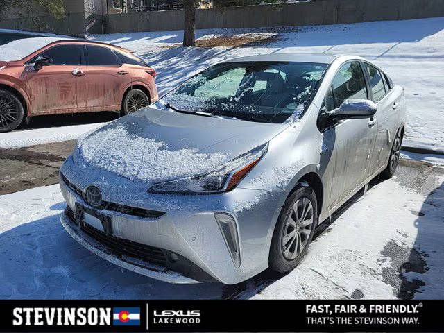 2019 Toyota Prius XLE AWD photo