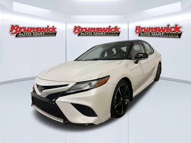 2019 Toyota Camry XSE FWD photo
