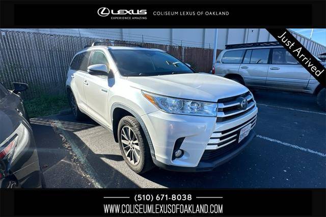 2019 Toyota Highlander Hybrid XLE AWD photo