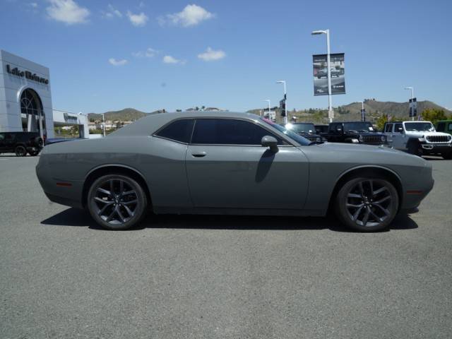 2019 Dodge Challenger SXT RWD photo