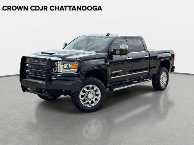 2019 GMC Sierra 2500HD Denali 4WD photo