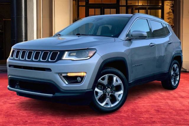 2018 Jeep Compass Limited FWD photo