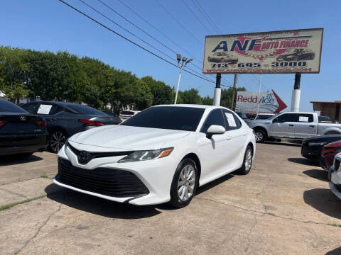 2019 Toyota Camry LE FWD photo