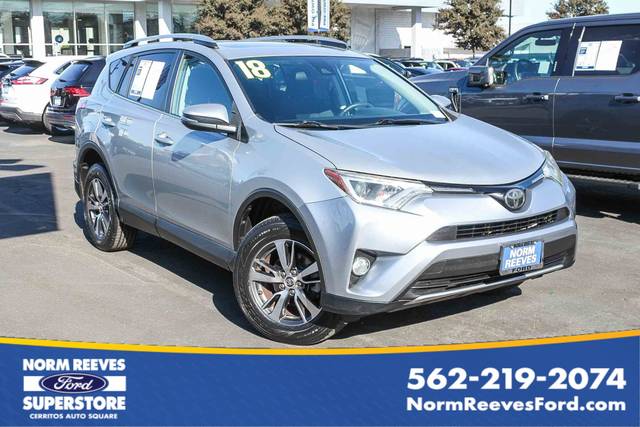 2018 Toyota RAV4 XLE FWD photo