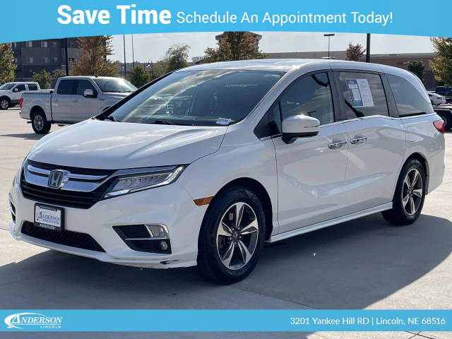 2019 Honda Odyssey Touring FWD photo