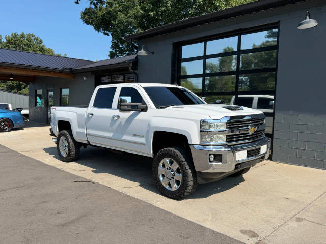 2019 Chevrolet Silverado 2500HD LTZ 4WD photo