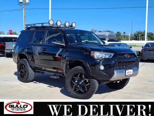 2019 Toyota 4Runner TRD Off Road Premium 4WD photo