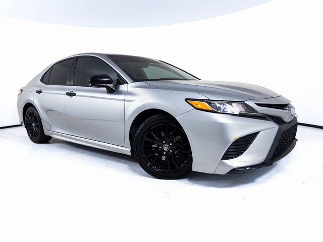 2019 Toyota Camry SE FWD photo