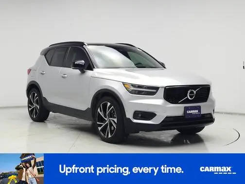 2019 Volvo XC40 R-Design AWD photo
