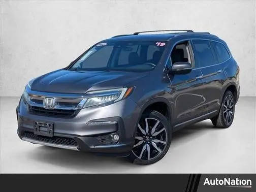 2019 Honda Pilot Touring 8-Passenger FWD photo
