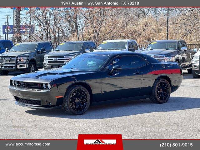 2015 Dodge Challenger R/T Plus RWD photo