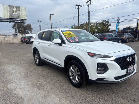 2019 Hyundai Santa Fe SE AWD photo
