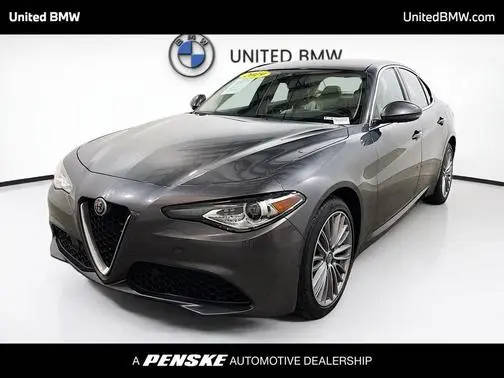 2019 Alfa Romeo Giulia Ti Lusso AWD photo