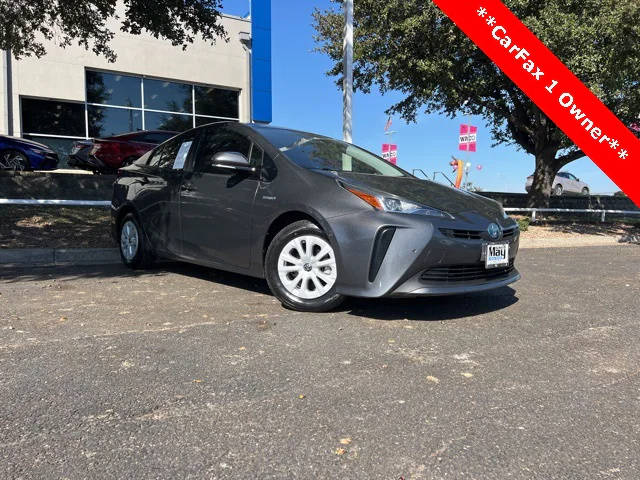 2019 Toyota Prius LE FWD photo