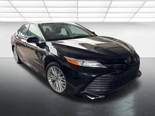 2019 Toyota Camry XLE FWD photo