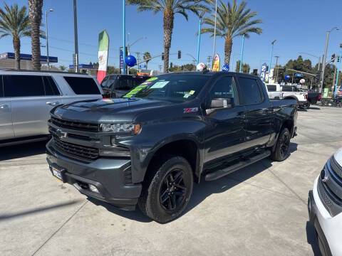 2019 Chevrolet Silverado 1500 RST 4WD photo