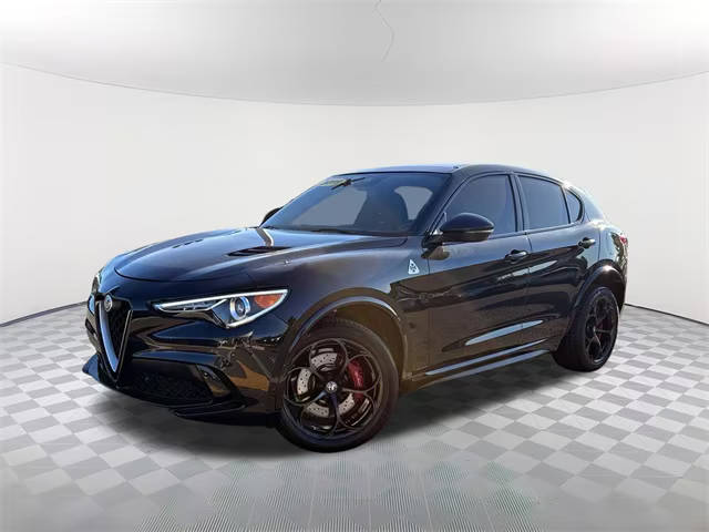 2019 Alfa Romeo Stelvio Quadrifoglio AWD photo