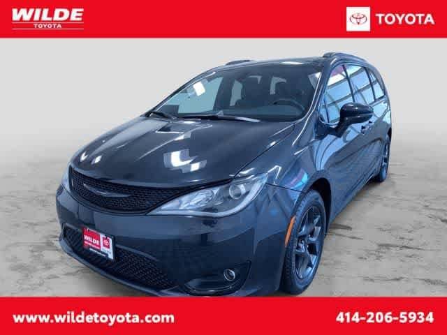 2019 Chrysler Pacifica Minivan Limited FWD photo