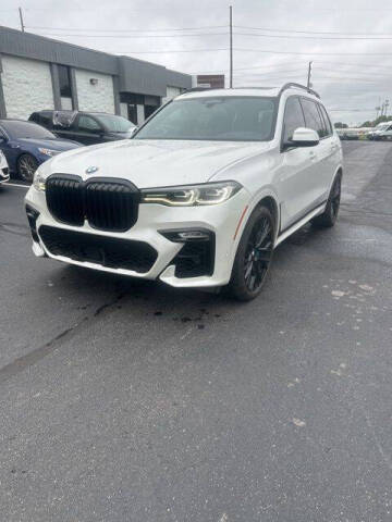 2019 BMW X7 xDrive50i AWD photo