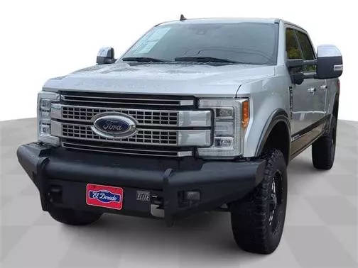 2019 Ford F-250 Super Duty Platinum 4WD photo