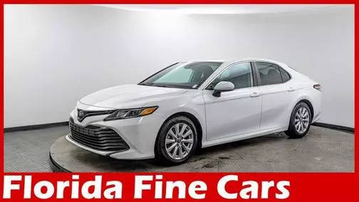 2019 Toyota Camry LE FWD photo