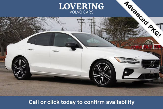 2019 Volvo S60 R-Design AWD photo