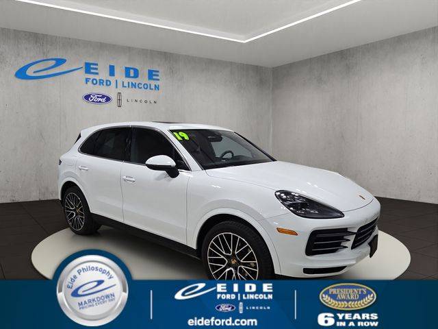 2019 Porsche Cayenne  AWD photo