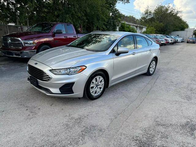 2019 Ford Fusion S FWD photo