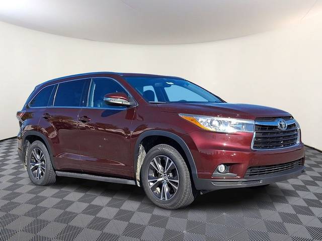 2016 Toyota Highlander XLE AWD photo
