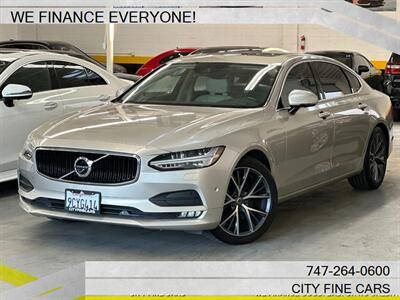 2018 Volvo S90 Momentum AWD photo