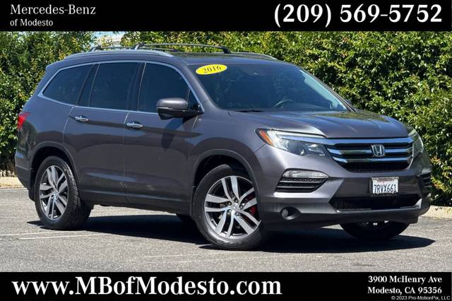 2016 Honda Pilot Touring AWD photo