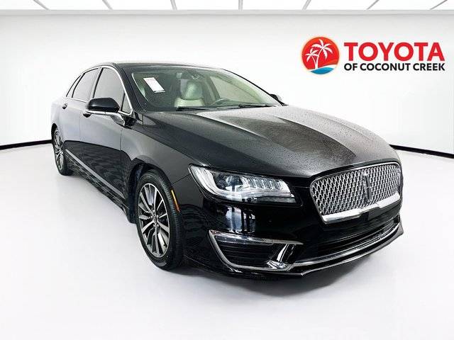 2019 Lincoln MKZ Hybrid Standard FWD photo