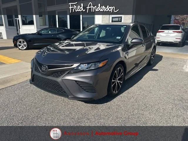 2019 Toyota Camry SE FWD photo