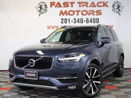 2019 Volvo XC90 Momentum AWD photo